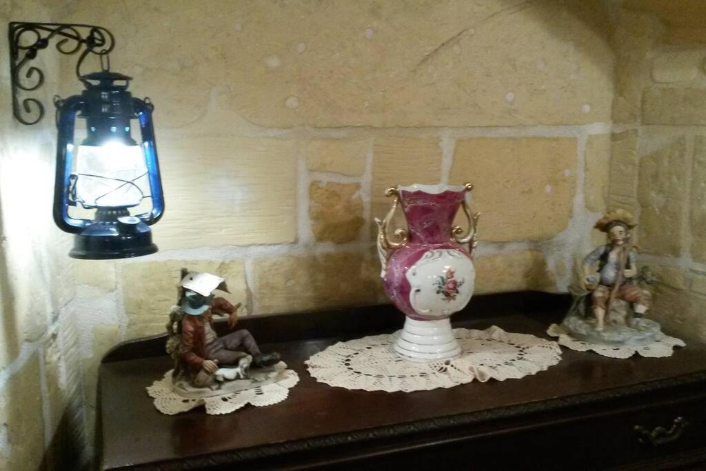 Cozy Corner House In Valletta - Authentic! Bagian luar foto