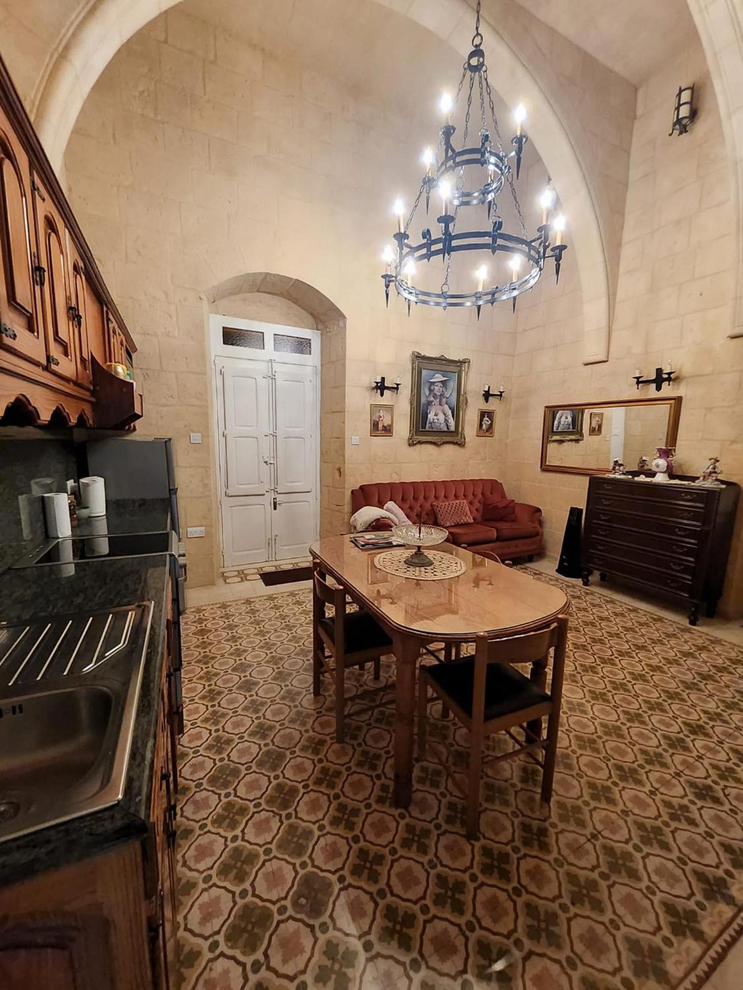 Cozy Corner House In Valletta - Authentic! Bagian luar foto