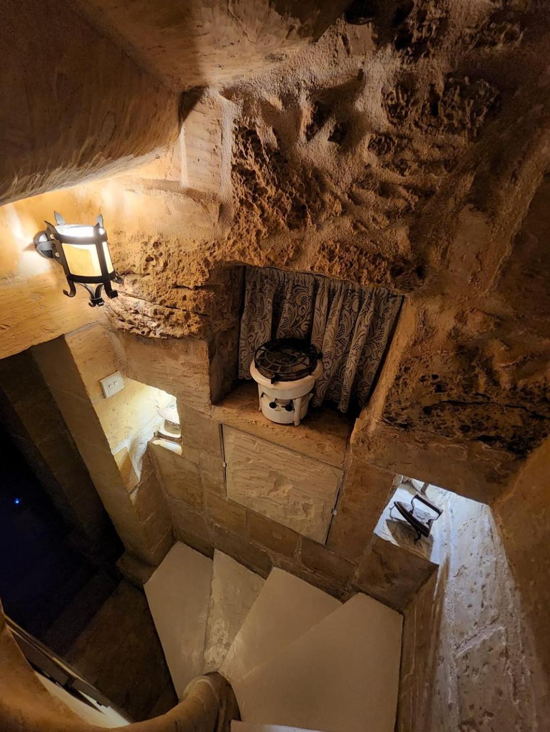 Cozy Corner House In Valletta - Authentic! Bagian luar foto